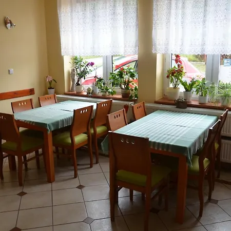 Aura Dvůr Králové nad Labem